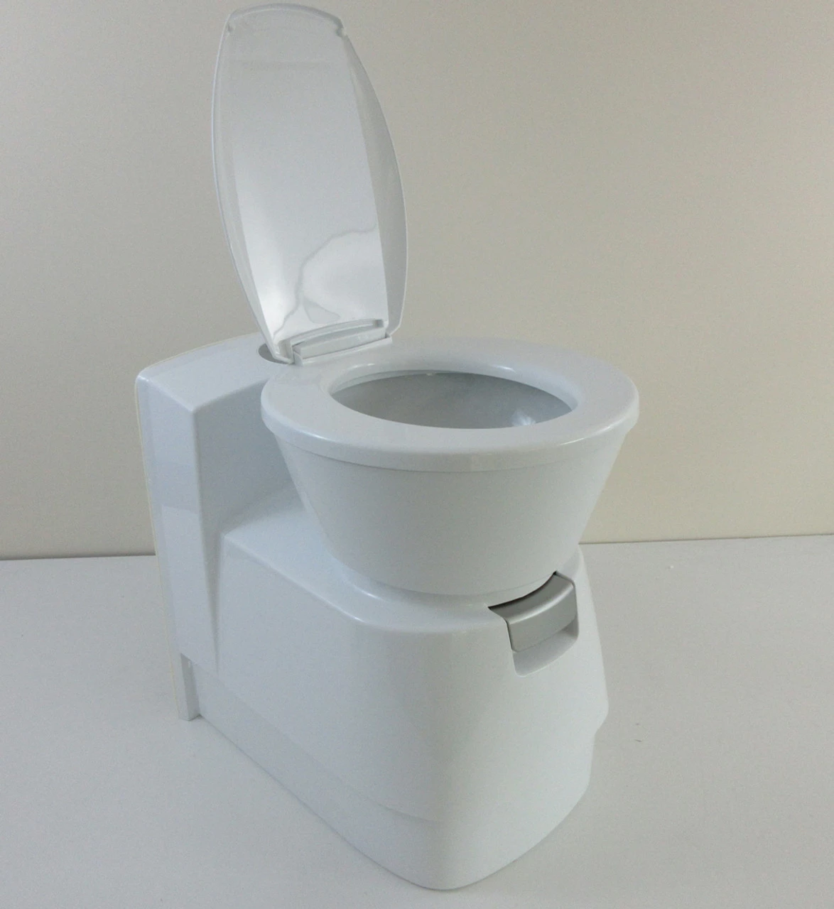 Dometic CTLP4110 Cassette Toilet For Campervan Caravan Or Motorhome - Image 2