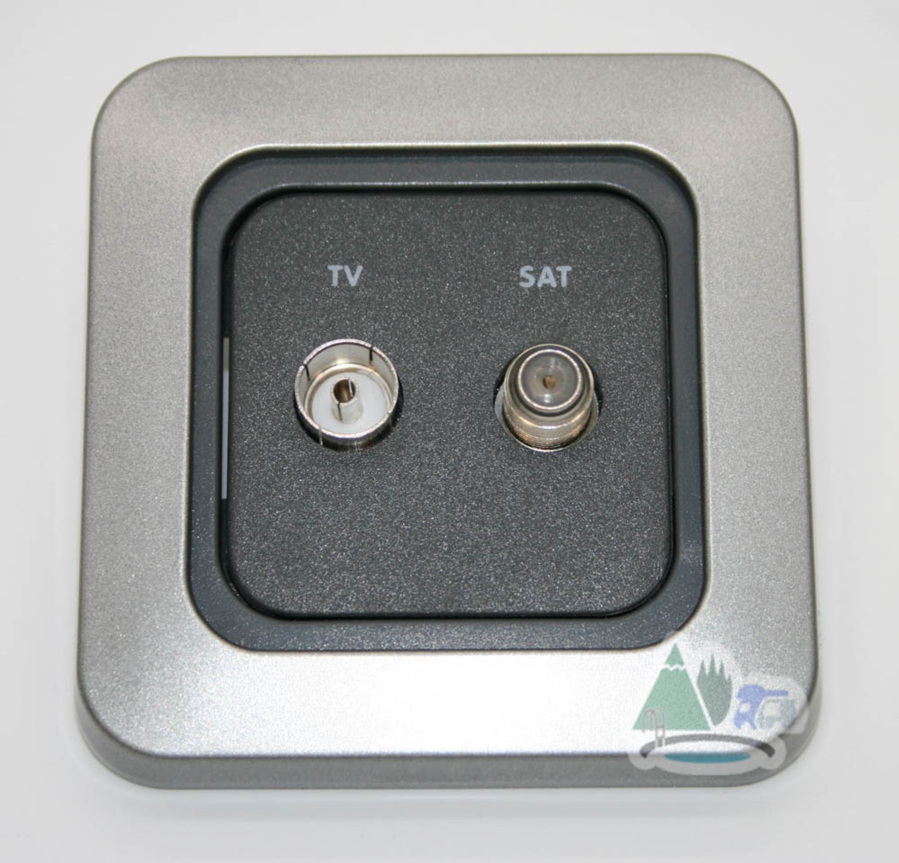 CBE TV and Satellite Socket CBE TV And Satellite Socket -victronenergy shop IMG 8507 58201.1625500263