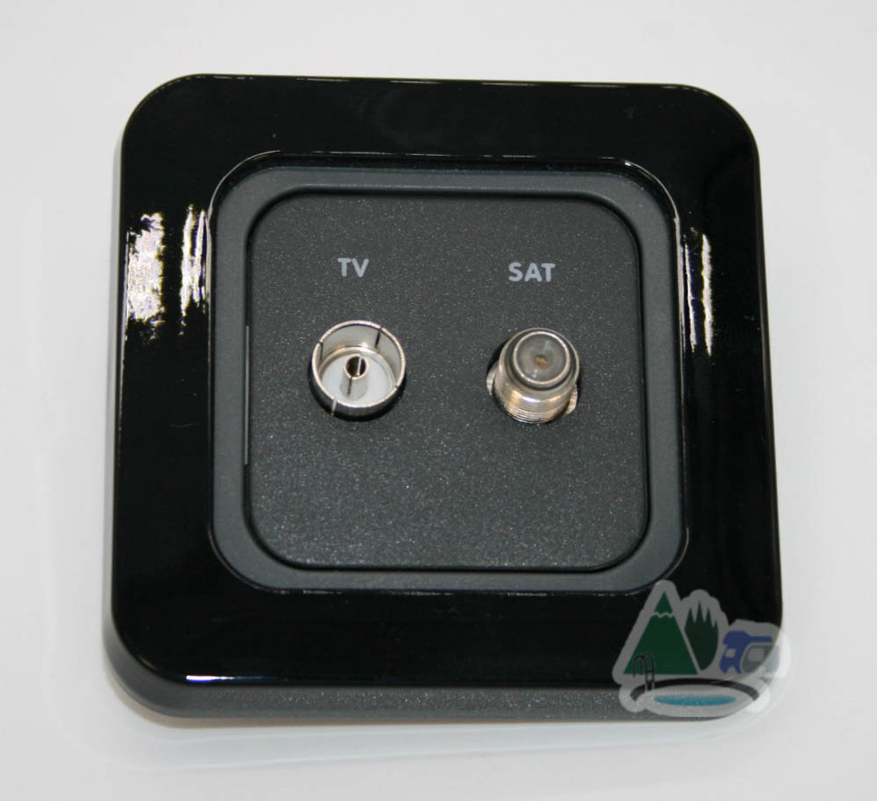 CBE TV and Satellite Socket CBE TV And Satellite Socket -victronenergy shop IMG 8508 25331.1625498845