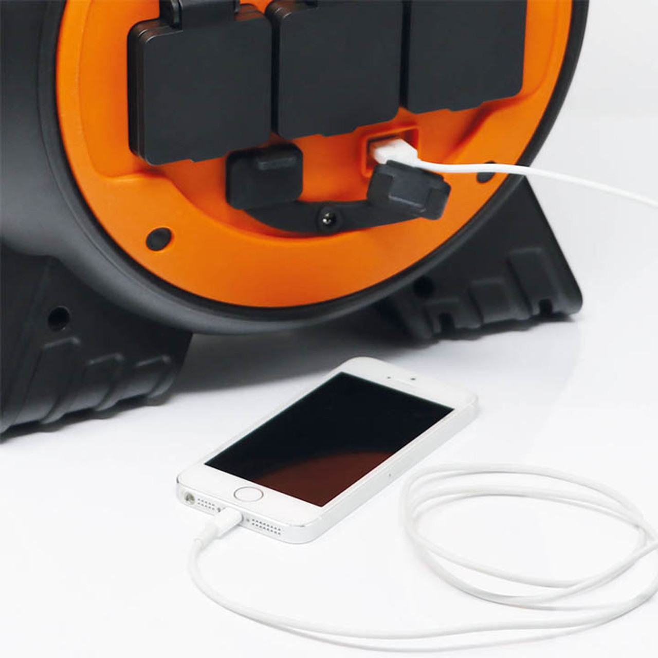 15m Roller Mains Unit Camping Hook Up with LED light Maypole 15m Roller Mains Unit Camping Hook Up With LED Light -victronenergy shop MP3767 2 27145.1675088977