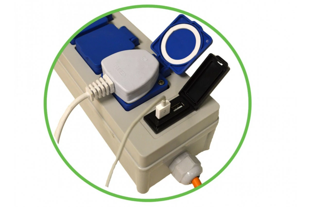 Maypole 5 In 1 Camping Mobile Mains Electricity Hook Up - Image 4