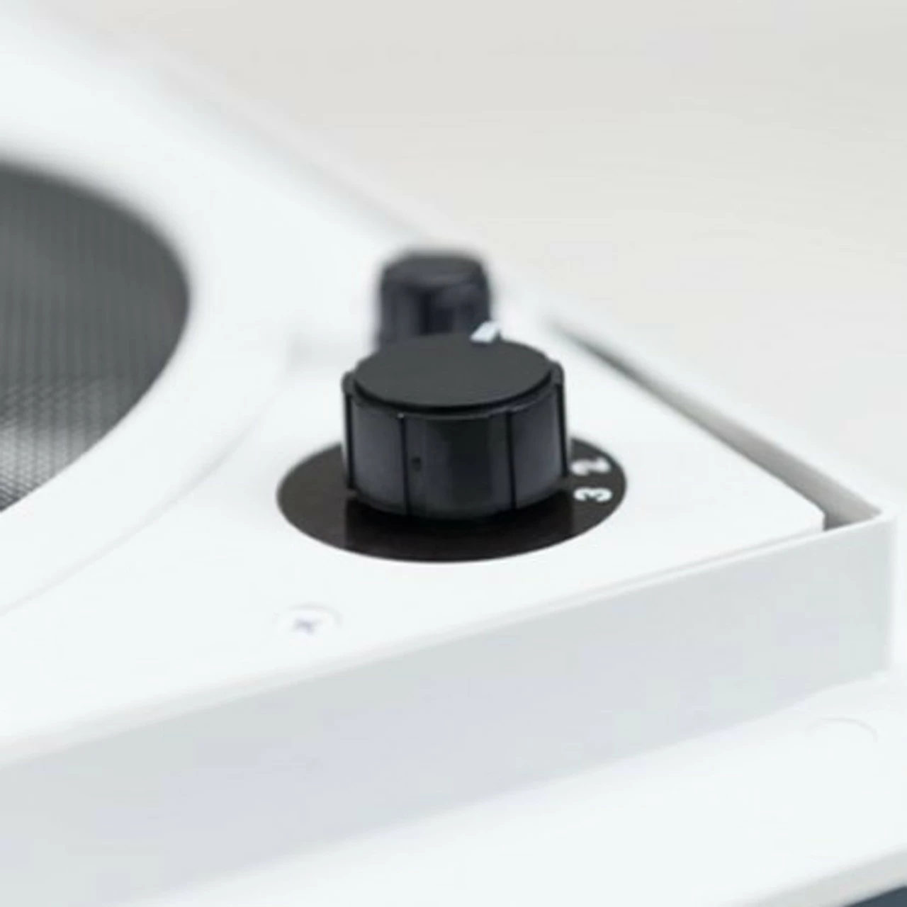 The Dometic FanTastic Roof Vent 2250 - Image 7