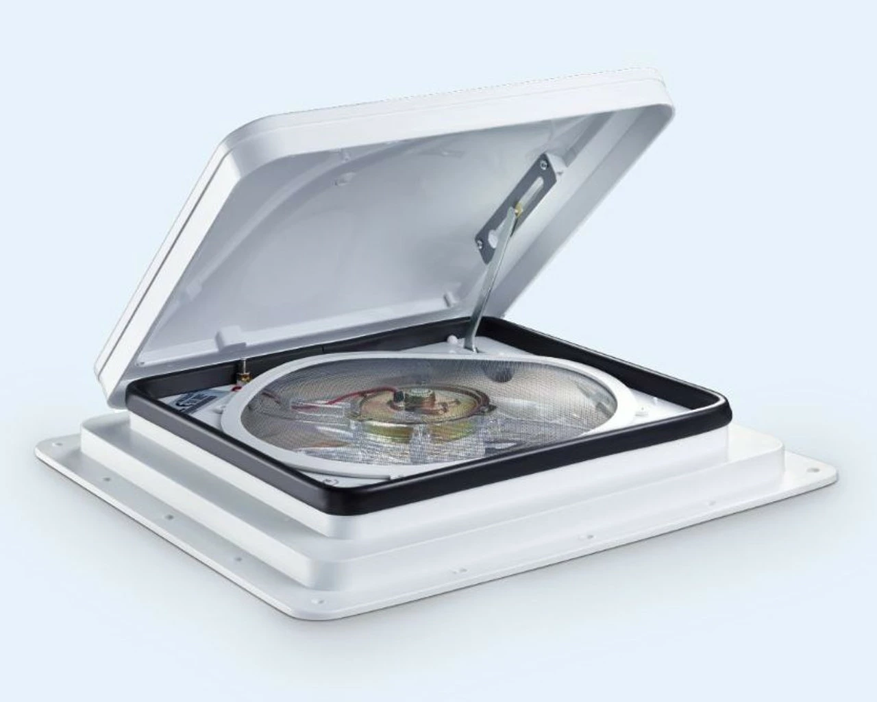 The Dometic FanTastic Roof Vent 2250 - Image 2