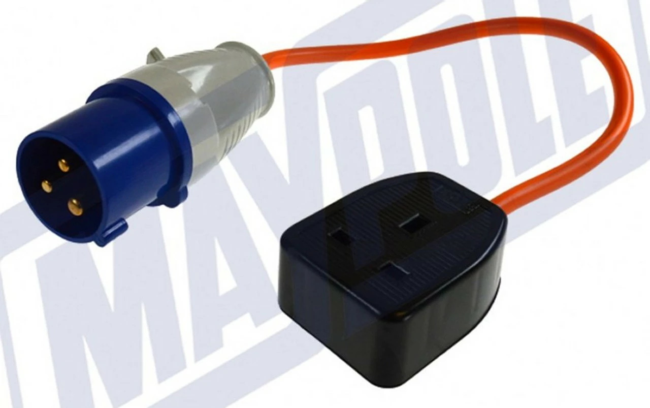 Maypole 230v UK Trailing Socket Caravan Site Mains Adapter